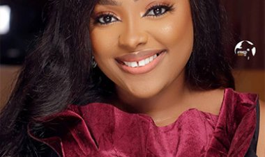 Noolywood: Marie Lazare- Avec qui partage t-elle sa vie ?