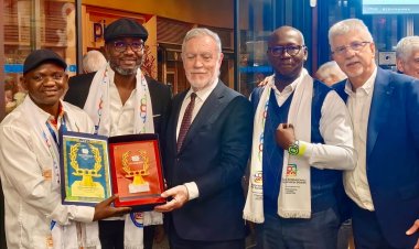 Double sacre à Paris : la Côte d'Ivoire rayonne sur la scène documentaire internationale